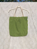 Window Gazer Tote Bag (green)